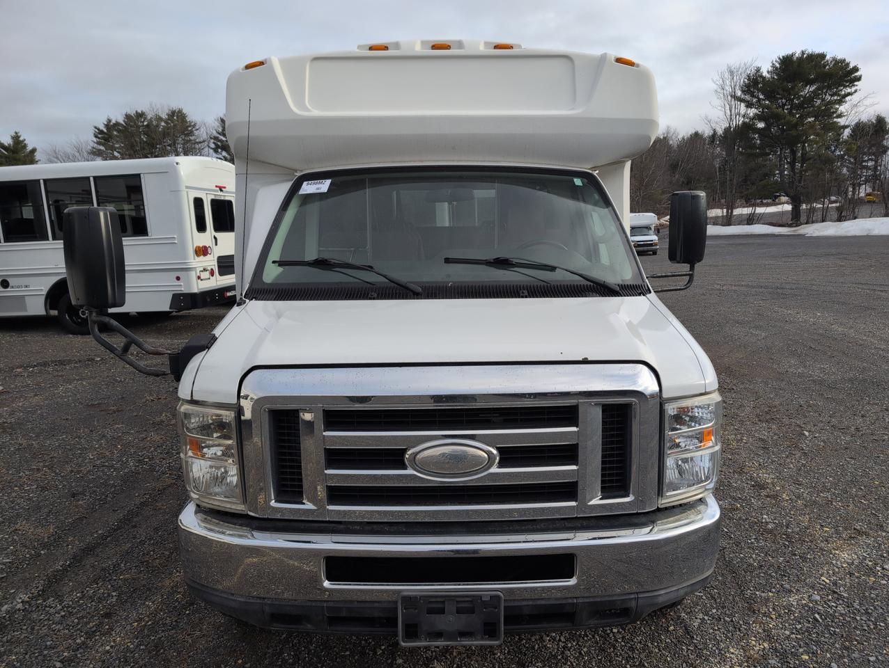2015 Ford CHAMPION CHALLENGER