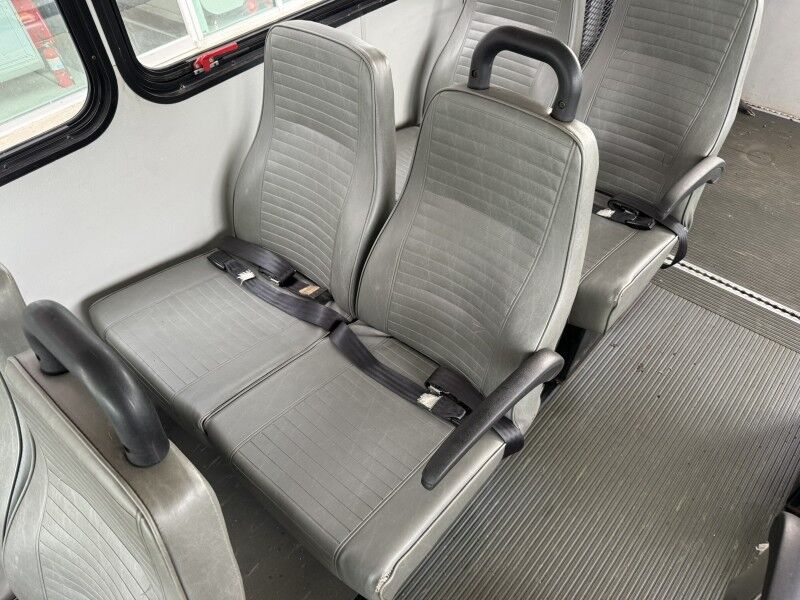 2015 Ford E-350 Passenger Bus w/ Wheelchair Lift Collinsville OK