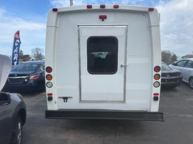 2015 Ford E-450 Cutaway cutaway East Islip NY