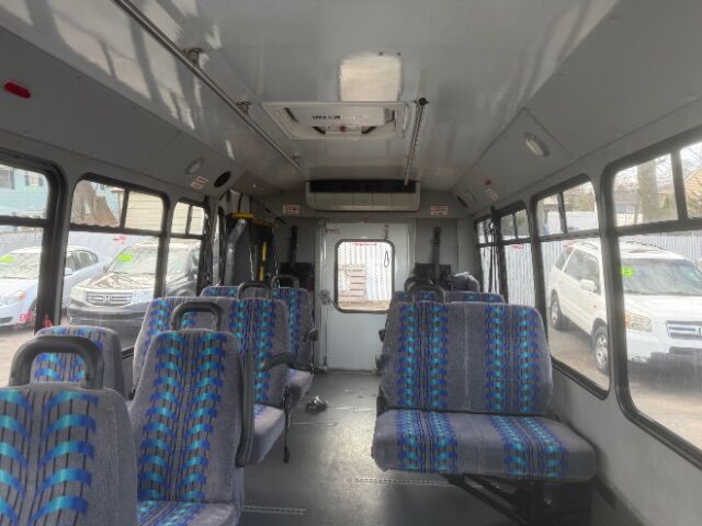 2015 Ford E-450 Cutaway cutaway East Islip NY