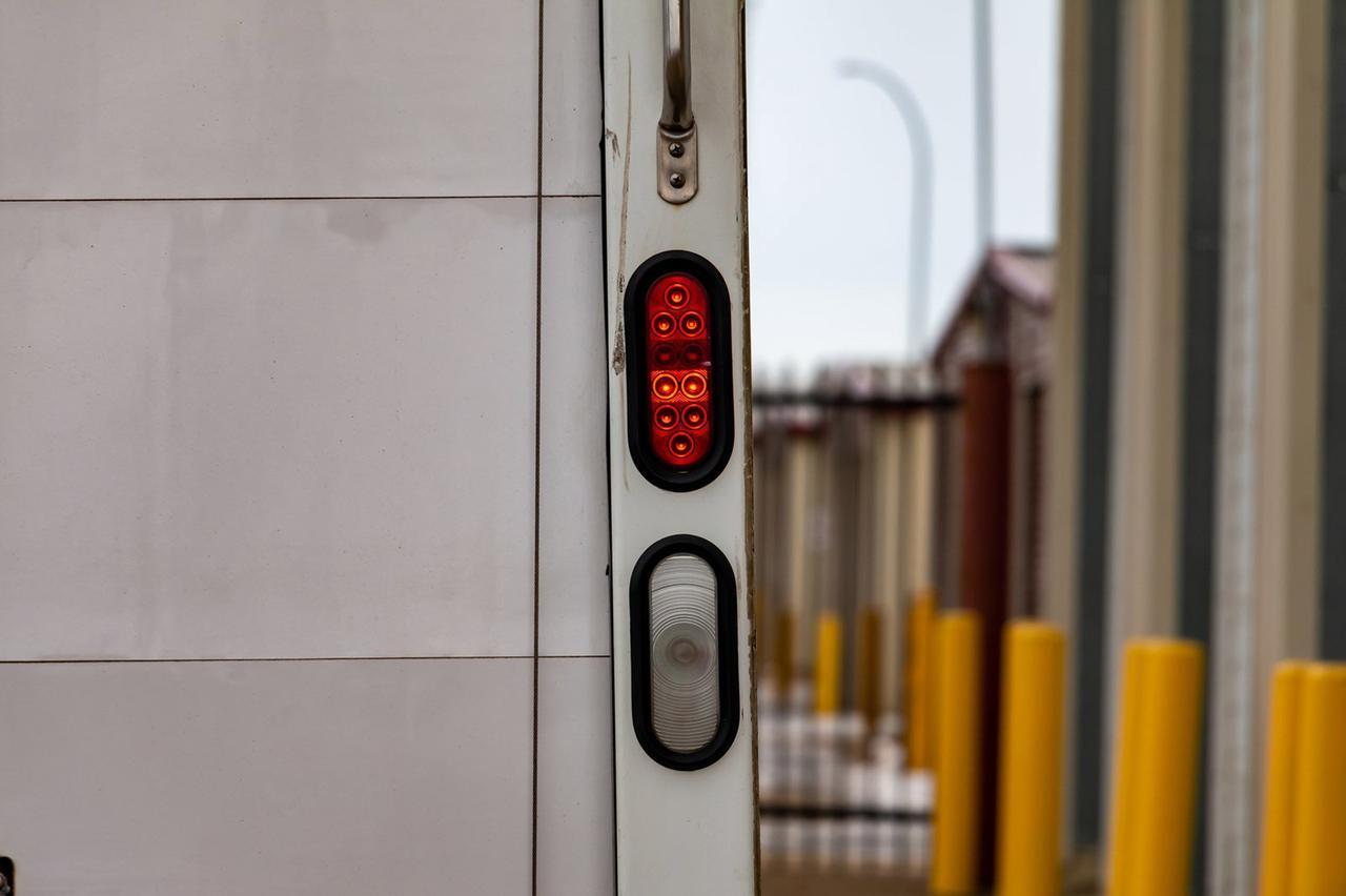 2015 Ford E-450 Econoline Commercial Cube Van Red Deer AB