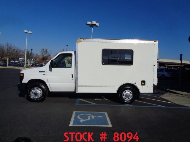 2015 Ford E-350 photo 2