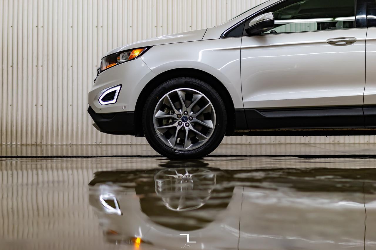 2015 Ford Edge AWD Titanium Leather Roof Nav BCam Red Deer AB