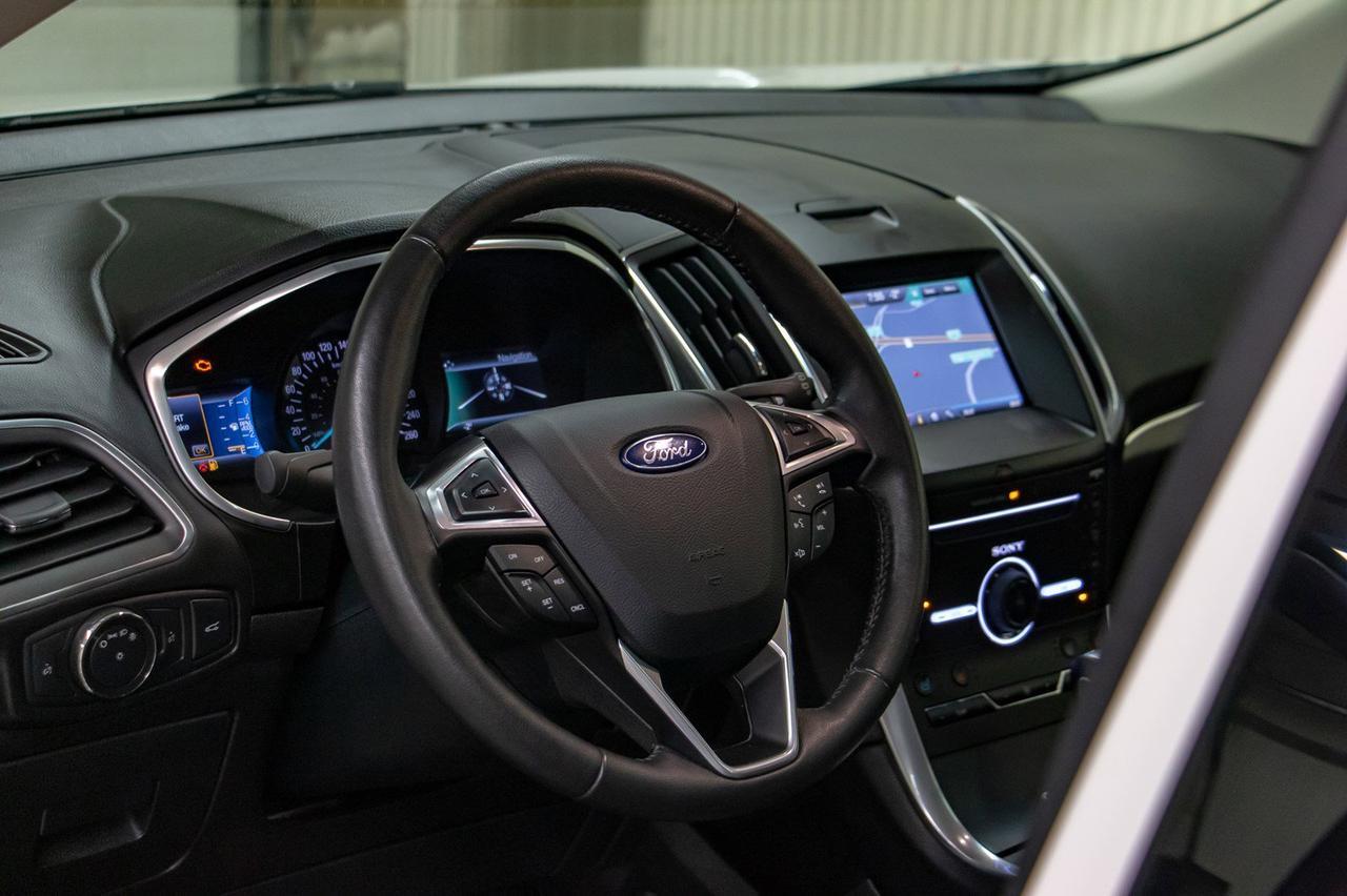 2015 Ford Edge AWD Titanium Leather Roof Nav Red Deer AB