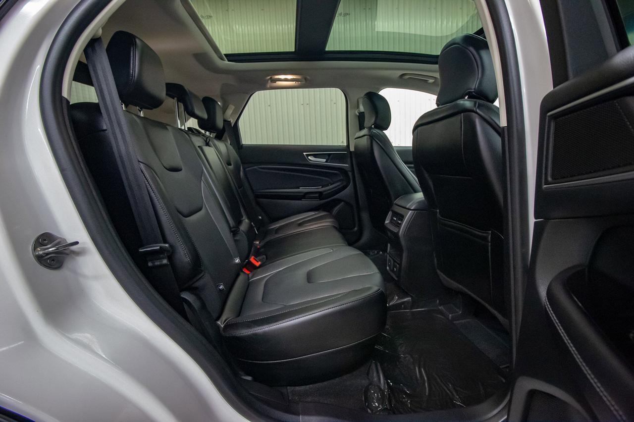 2015 Ford Edge AWD Titanium Leather Roof Nav Red Deer AB