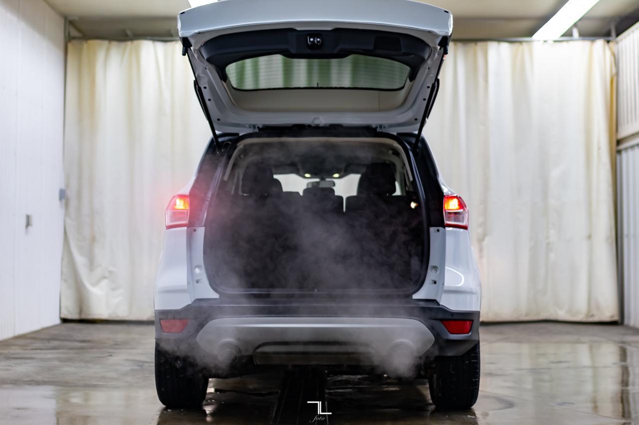 2015 Ford Escape AWD SE BCam Heated Seats Red Deer AB