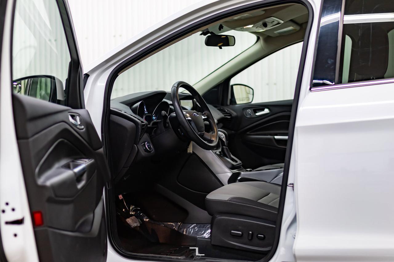 2015 Ford Escape AWD SE BCam Heated Seats Red Deer AB