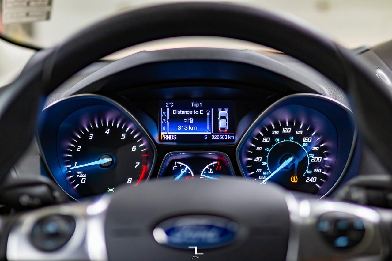 2015 Ford Escape AWD SE BCam Heated Seats Red Deer AB