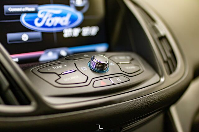 2015 Ford Escape AWD SE BCam Heated Seats Red Deer AB