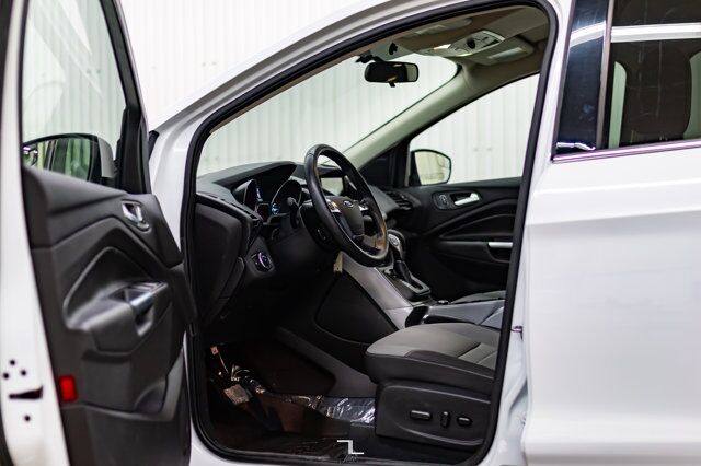 2015 Ford Escape AWD SE BCam Heated Seats Red Deer AB