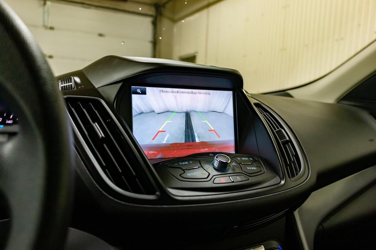 2015 Ford Escape AWD SE BCam Red Deer AB