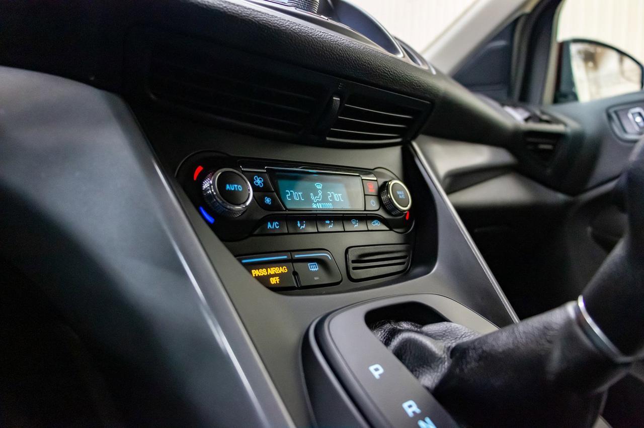 2015 Ford Escape AWD SE BCam Red Deer AB