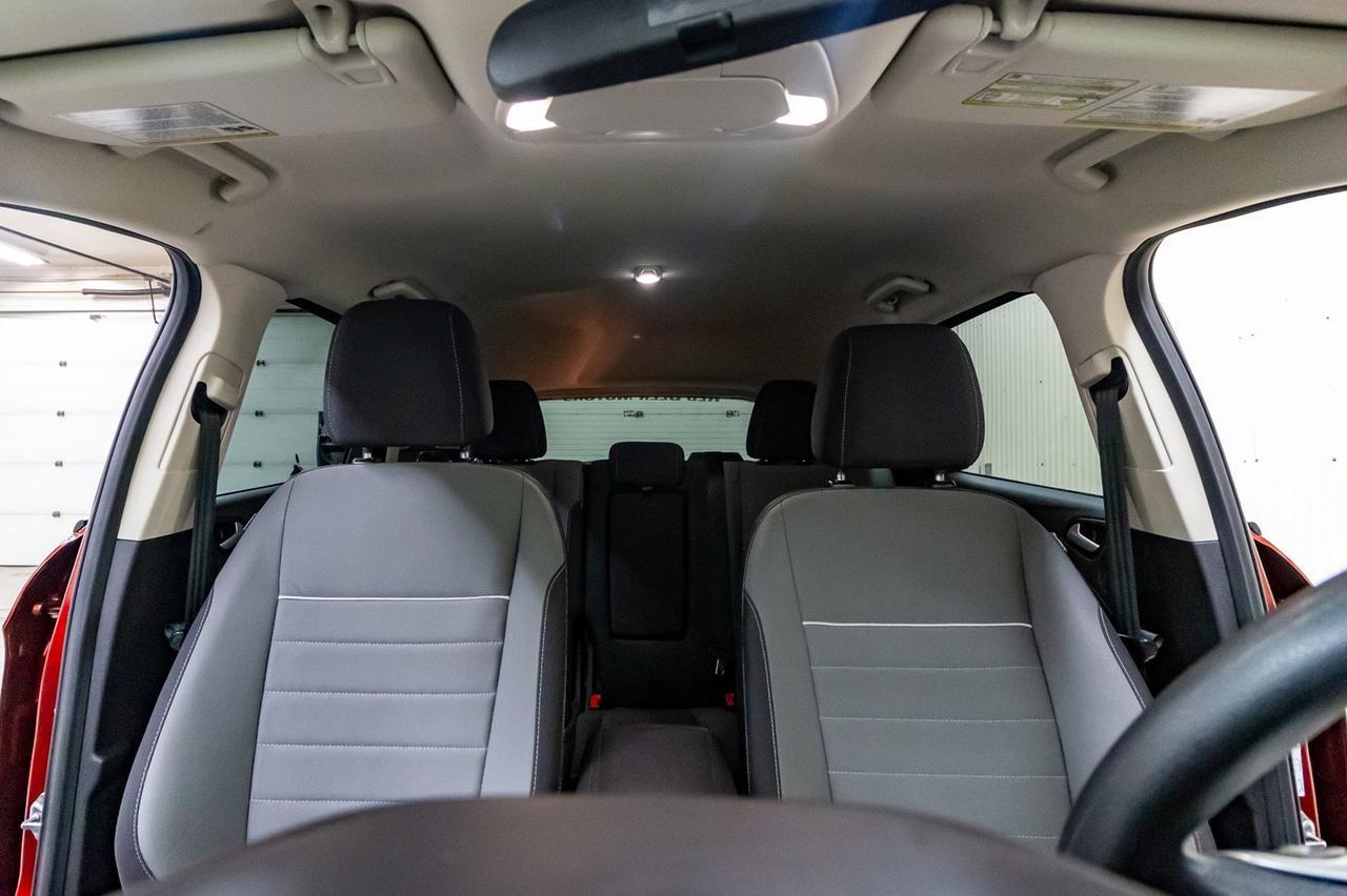 2015 Ford Escape AWD SE BCam Red Deer AB