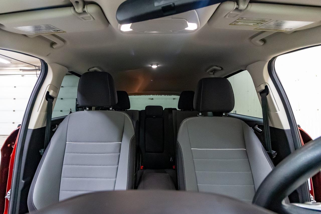 2015 Ford Escape AWD SE BCam Red Deer AB
