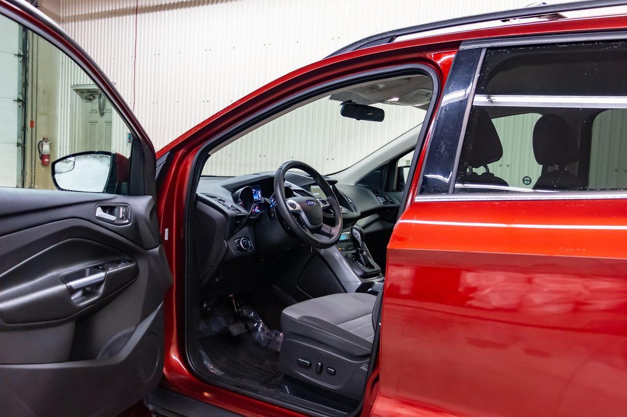 2015 Ford Escape AWD SE BCam Red Deer AB