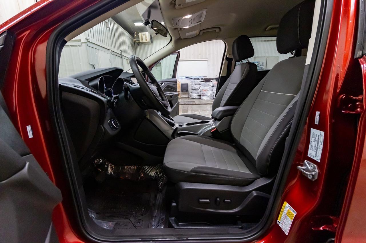 2015 Ford Escape AWD SE BCam Red Deer AB