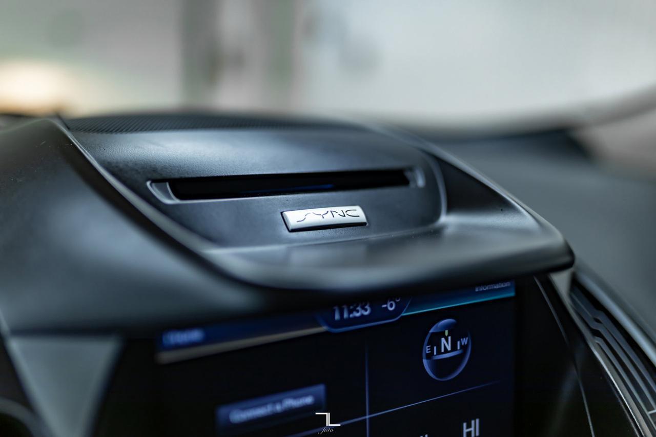 2015 Ford Escape AWD SE BCam Red Deer AB