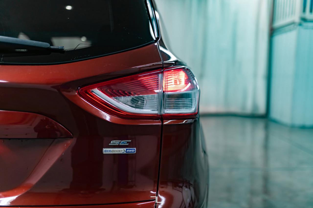 2015 Ford Escape AWD SE BCam Red Deer AB