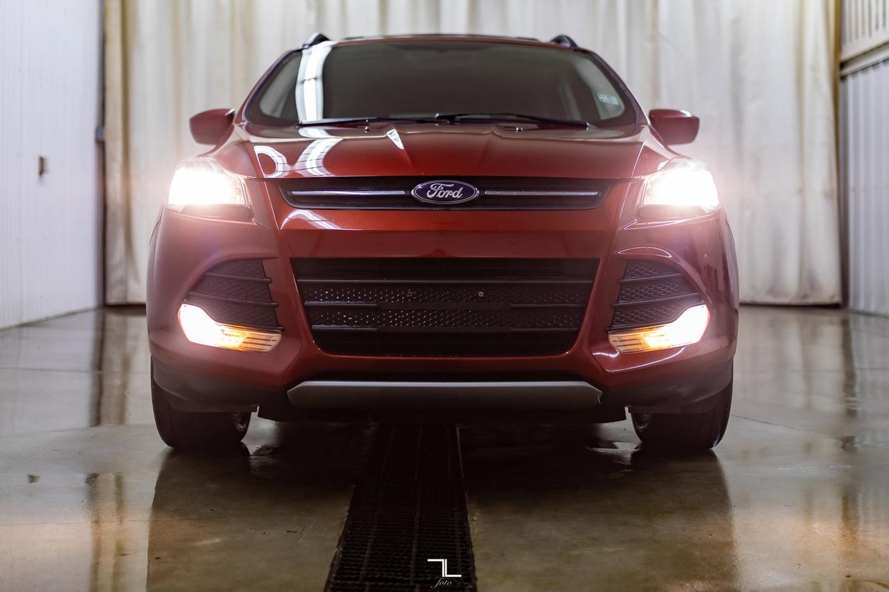 2015 Ford Escape AWD SE BCam Red Deer AB