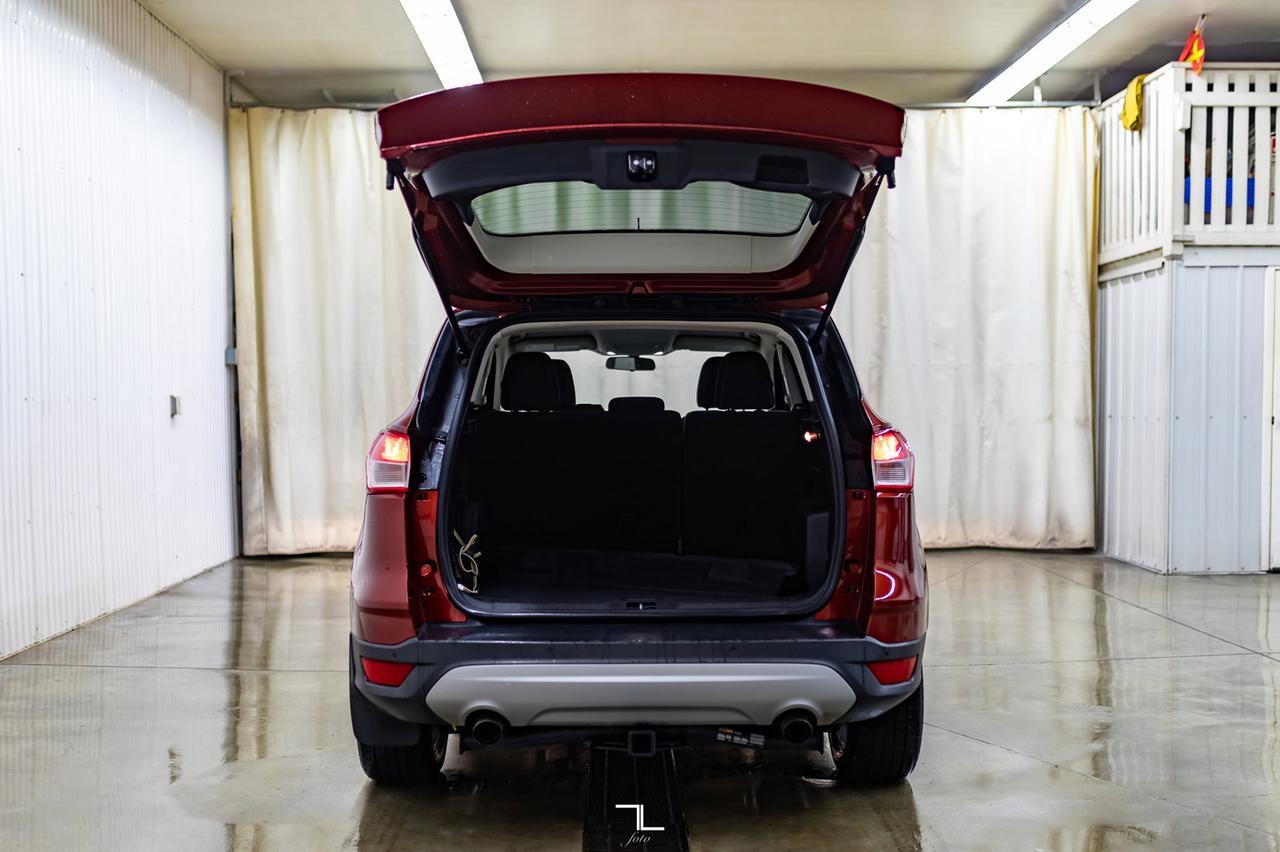 2015 Ford Escape AWD SE BCam Red Deer AB