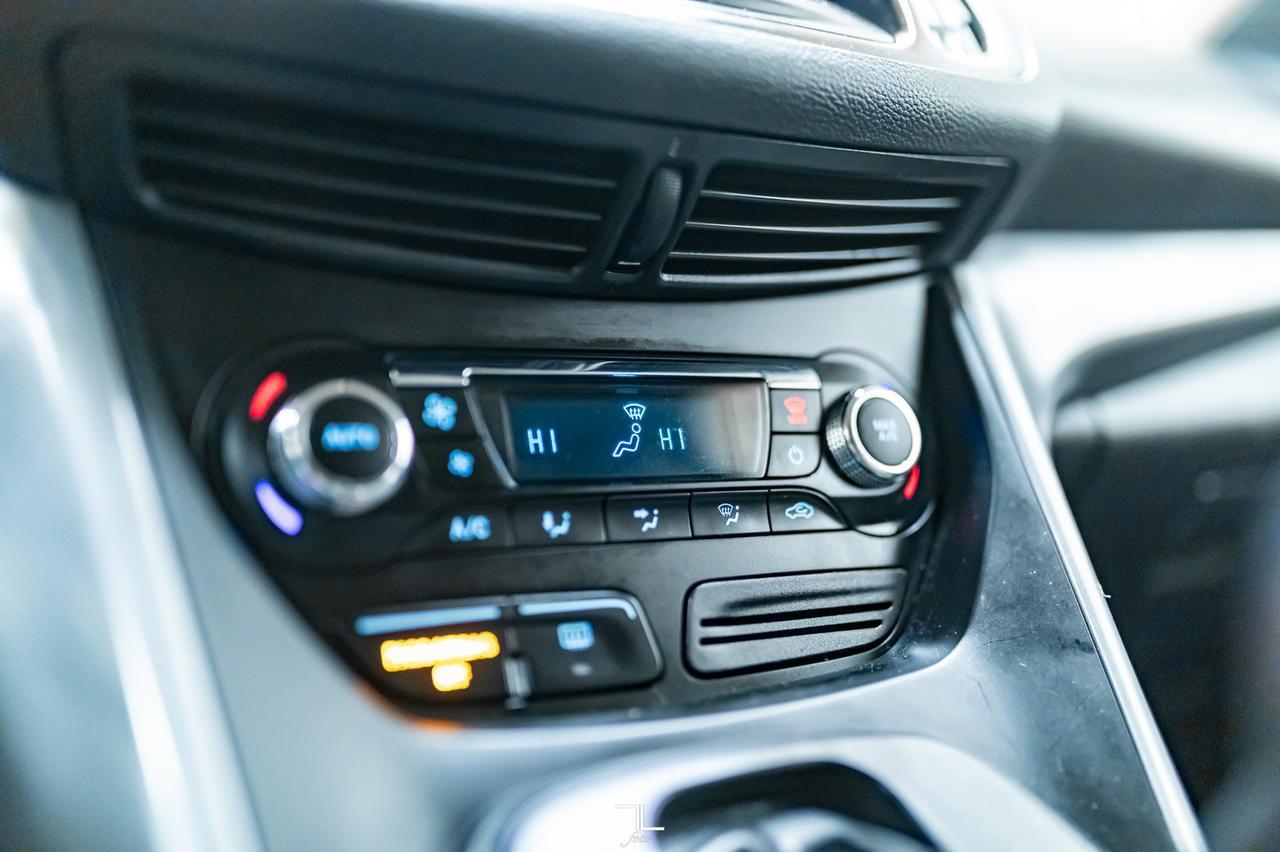 2015 Ford Escape AWD SE BCam Red Deer AB