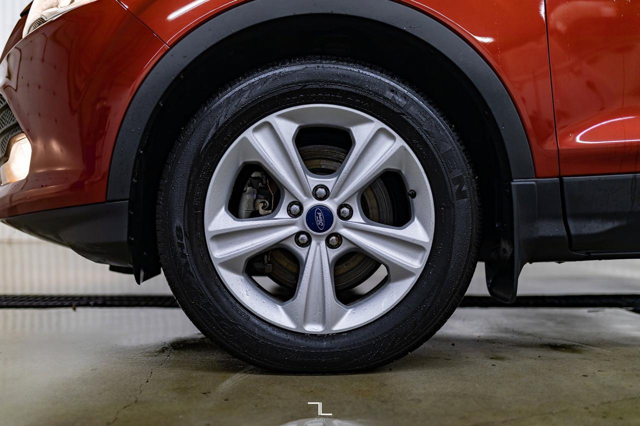 2015 Ford Escape AWD SE BCam Red Deer AB