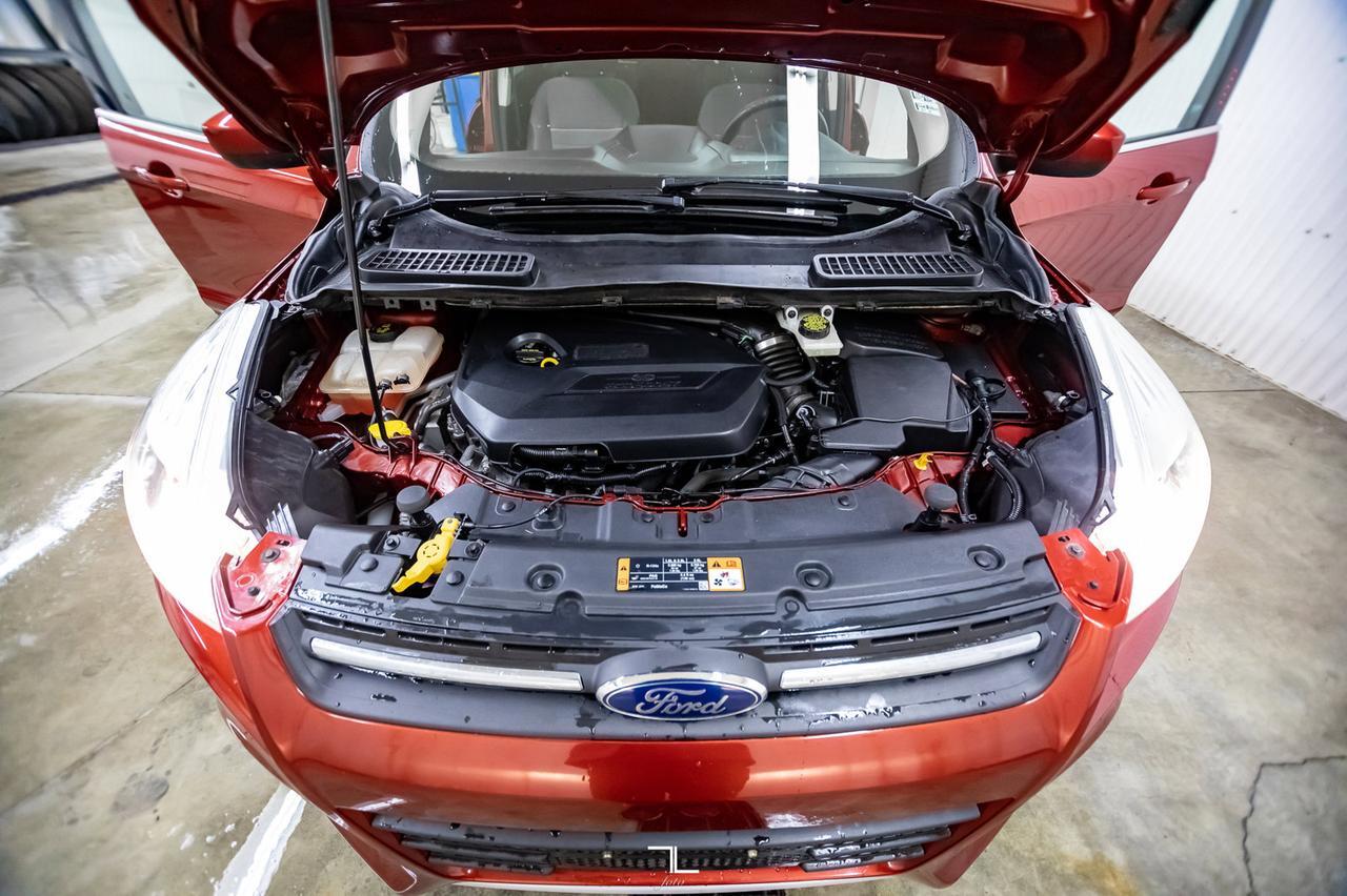 2015 Ford Escape AWD SE BCam Red Deer AB