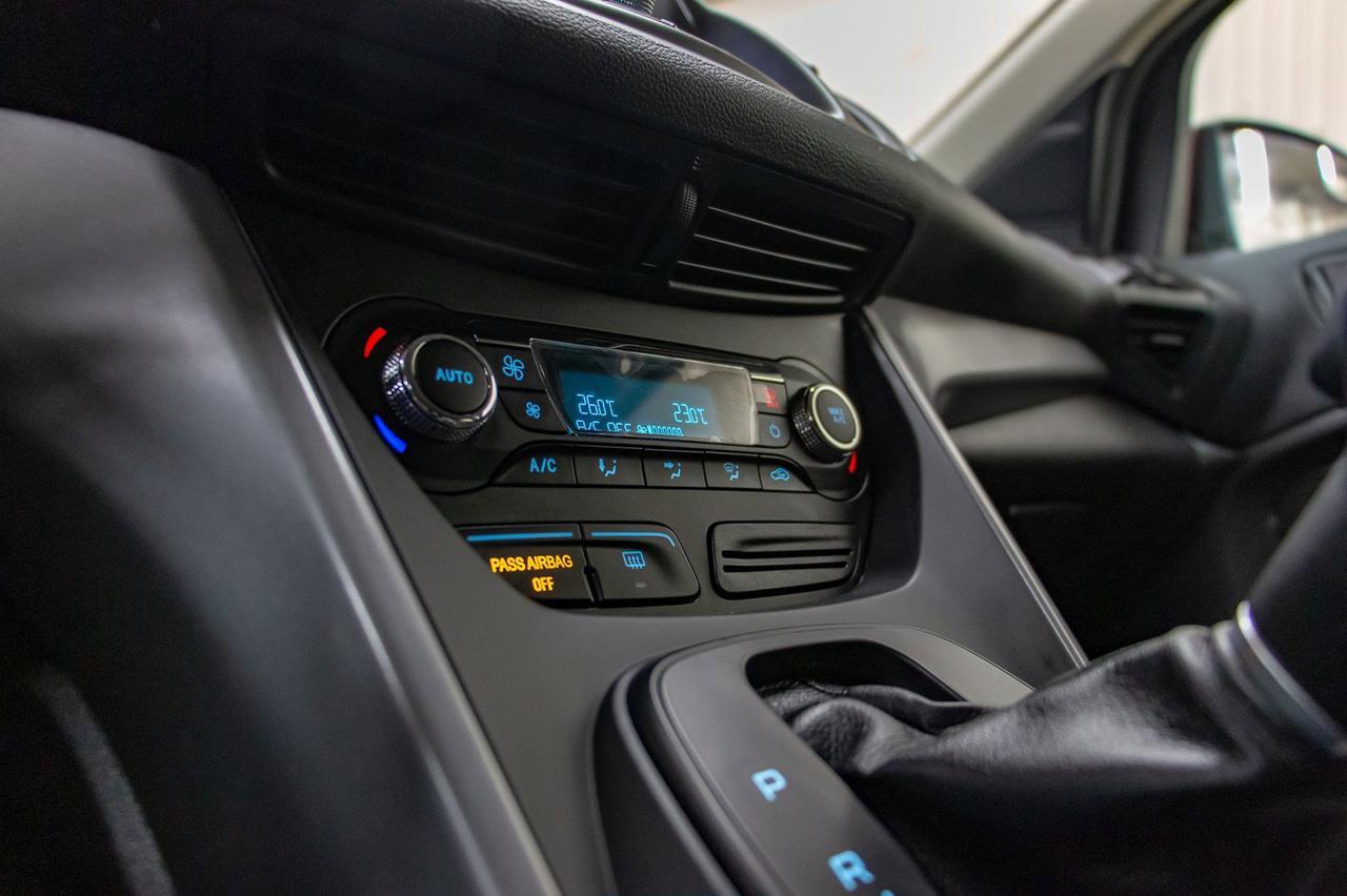 2015 Ford Escape AWD SE Leather Nav BCam Red Deer AB