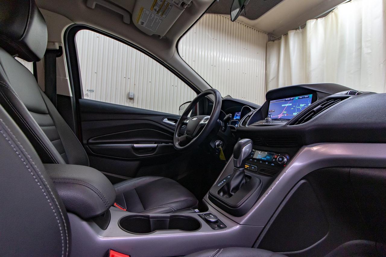 2015 Ford Escape AWD SE Leather Nav BCam Red Deer AB