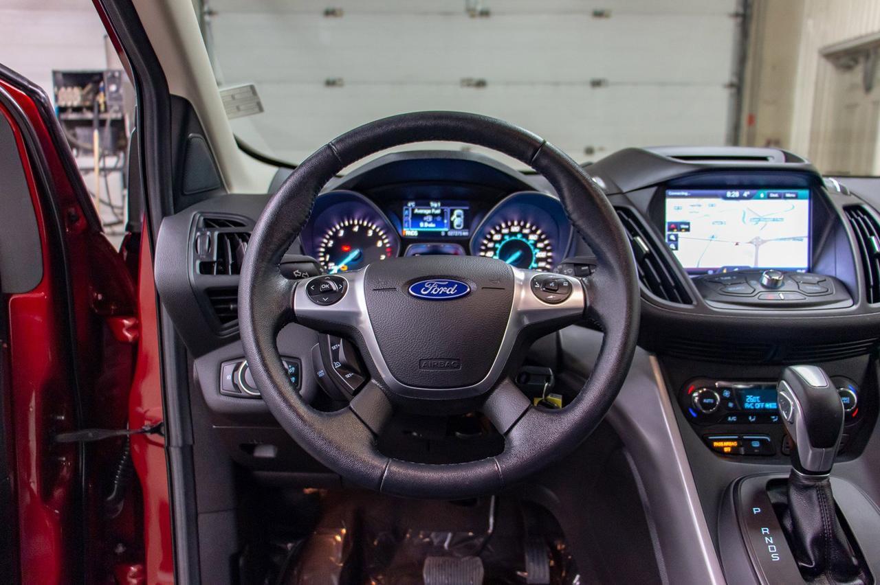 2015 Ford Escape AWD SE Leather Nav BCam Red Deer AB