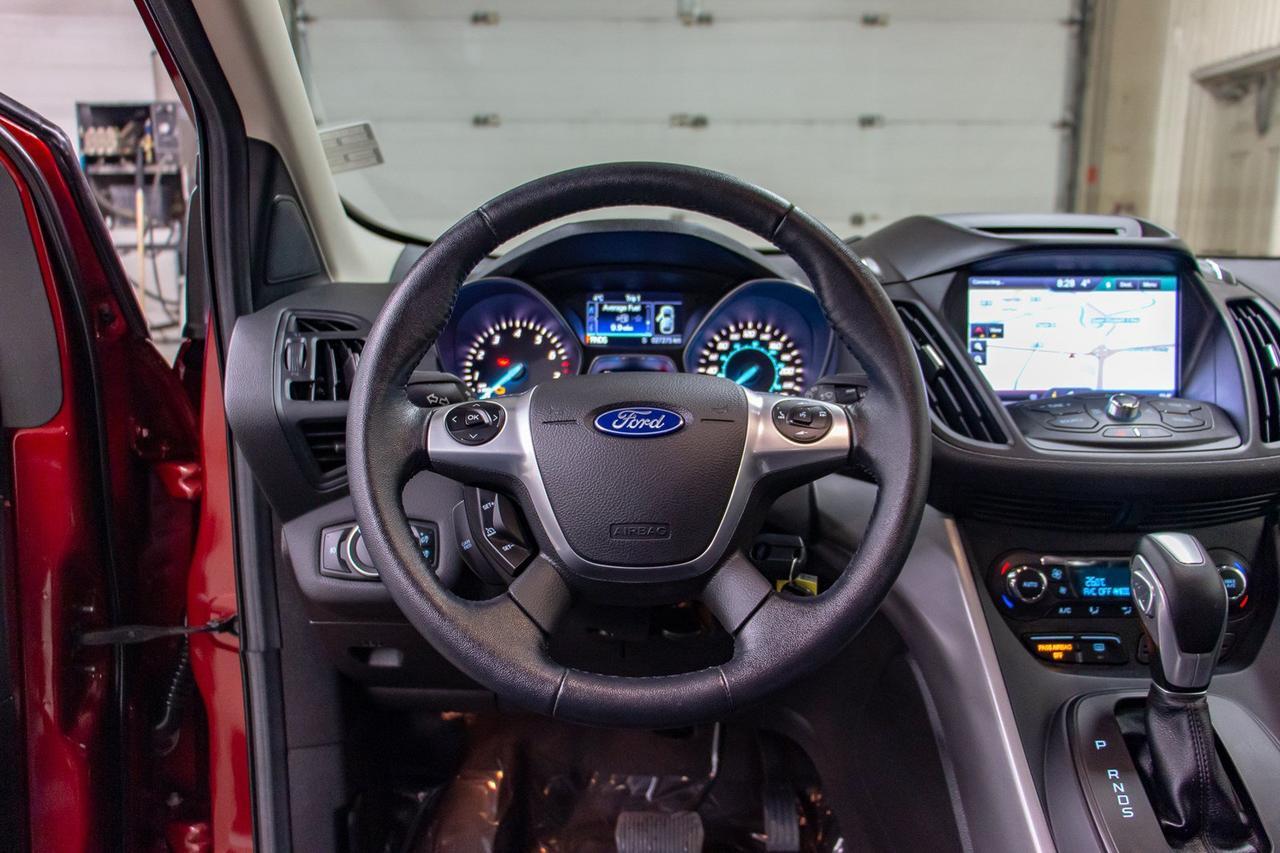 2015 Ford Escape AWD SE Leather Nav BCam Red Deer AB