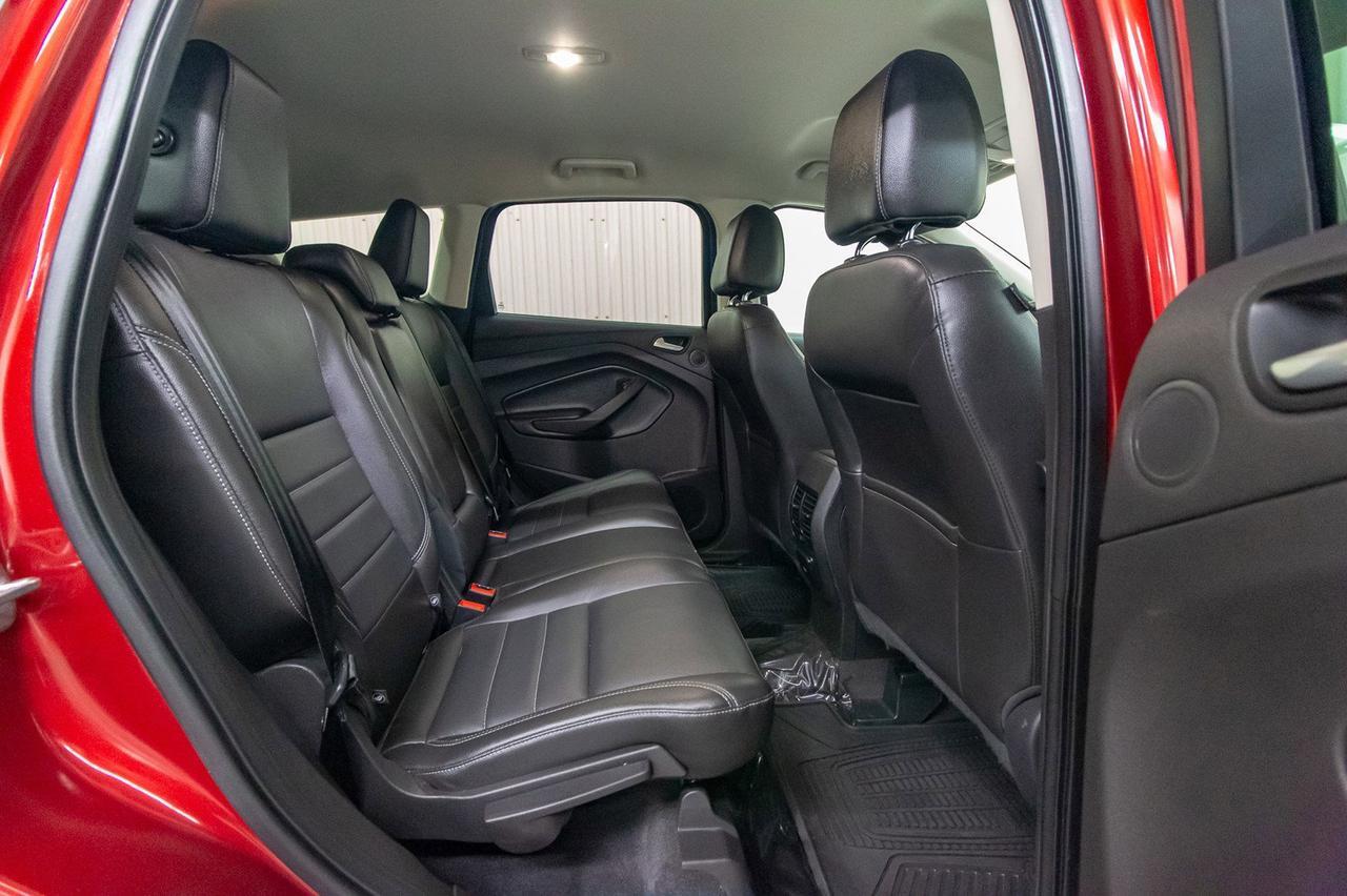 2015 Ford Escape AWD SE Leather Nav BCam Red Deer AB