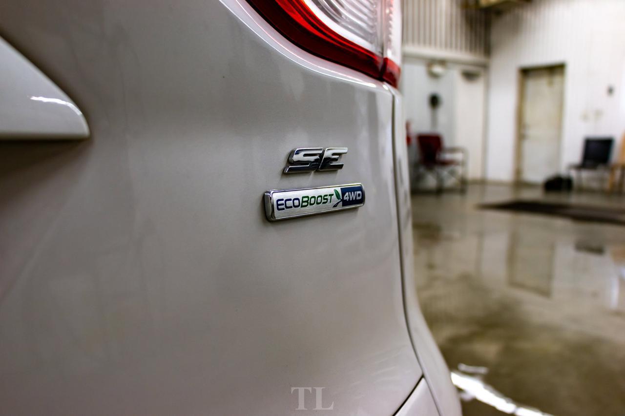 2015 Ford Escape AWD SE Roof Nav BCam Red Deer AB