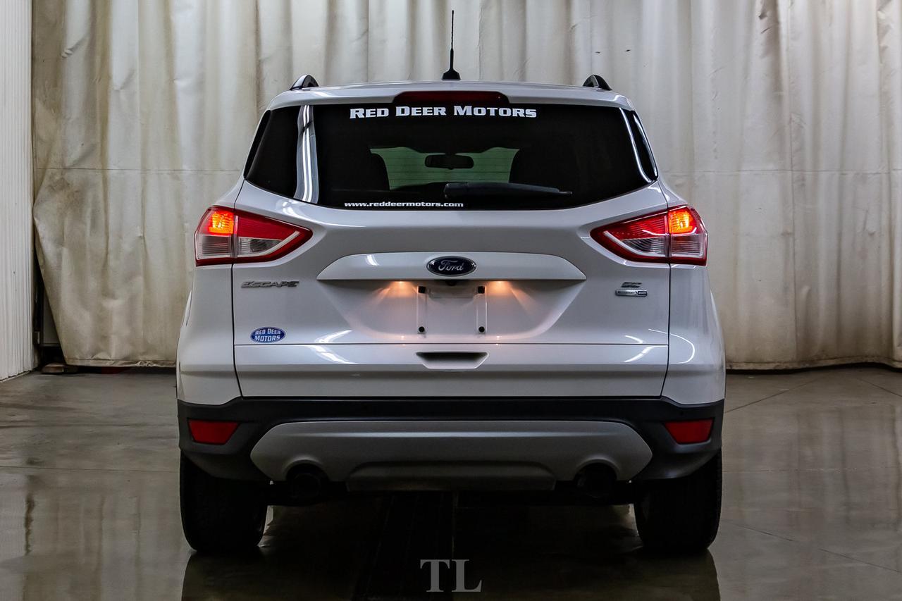 2015 Ford Escape AWD SE Roof Nav BCam Red Deer AB