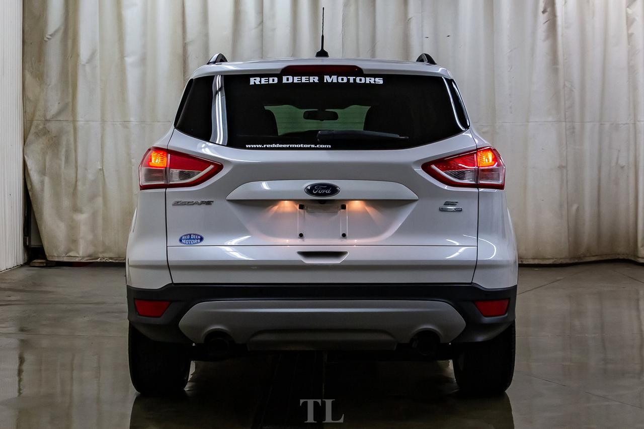 2015 Ford Escape AWD SE Roof Nav BCam Red Deer AB