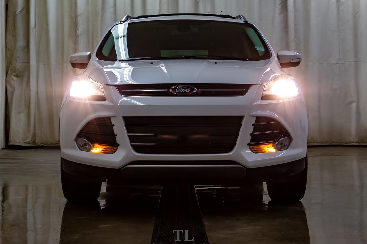2015 Ford Escape AWD Titanium Leather Roof Nav BCam Red Deer AB