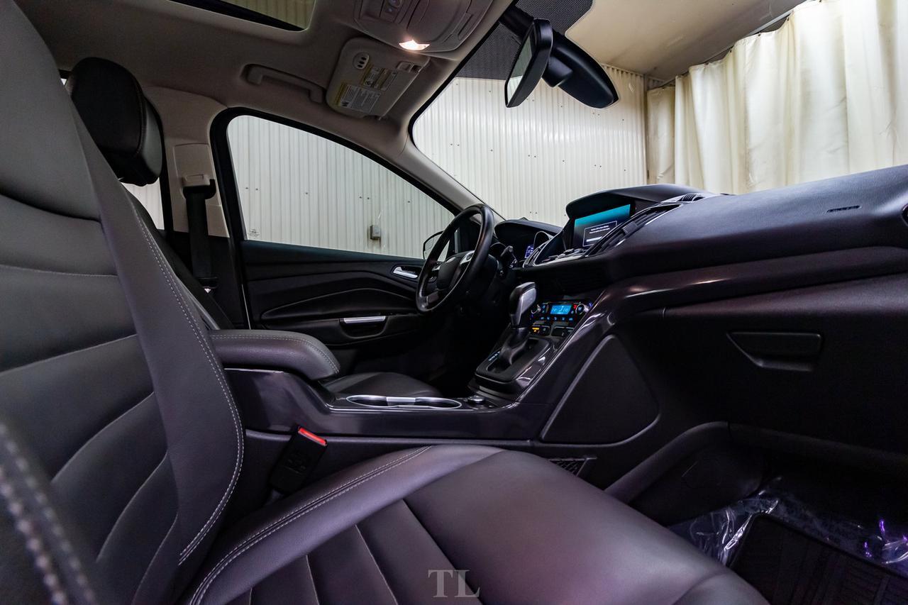2015 Ford Escape AWD Titanium Leather Roof Nav BCam Red Deer AB