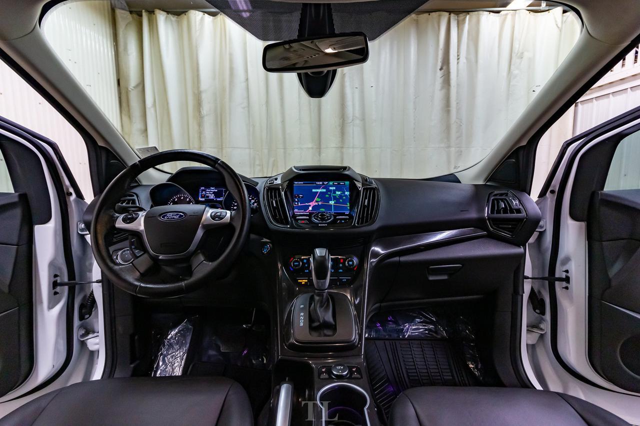 2015 Ford Escape AWD Titanium Leather Roof Nav BCam Red Deer AB