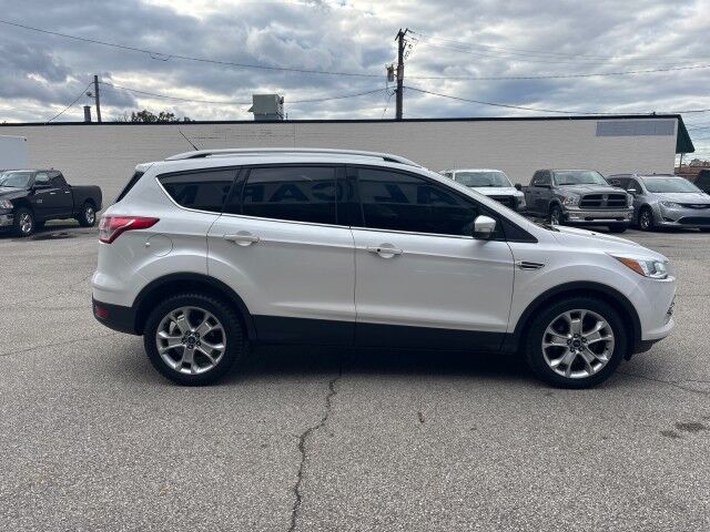 2015 Ford Escape Titanium photo 4