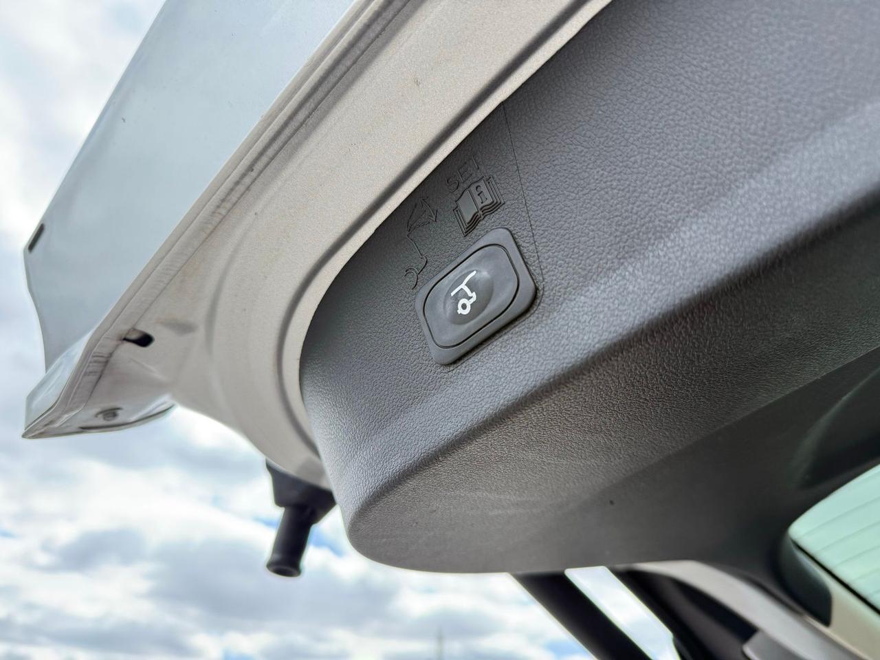 2015 Ford Escape Titanium Crestwood KY