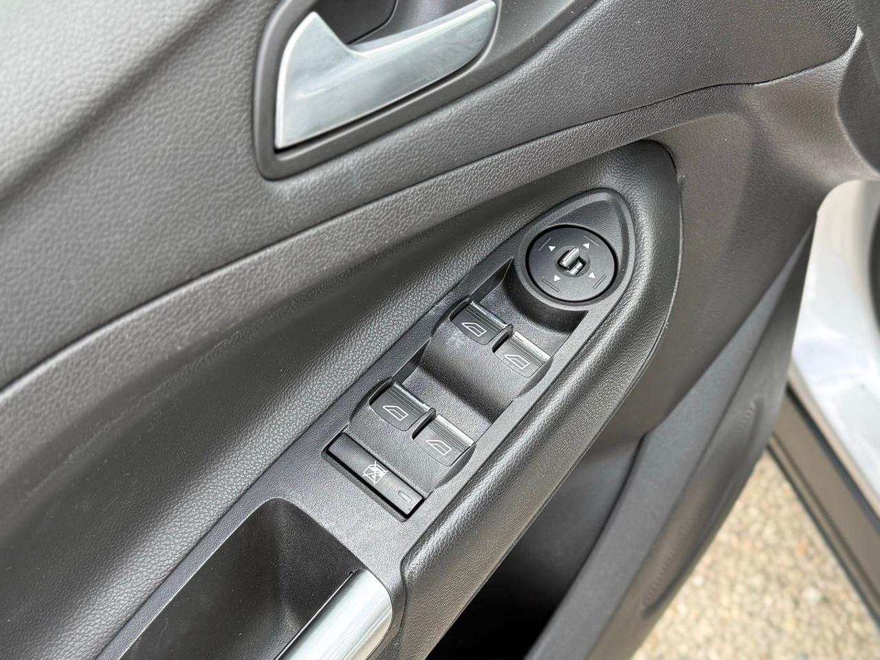 2015 Ford Escape Titanium Crestwood KY