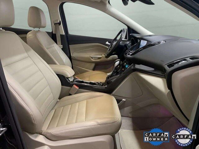 2015 Ford Escape Titanium photo 23