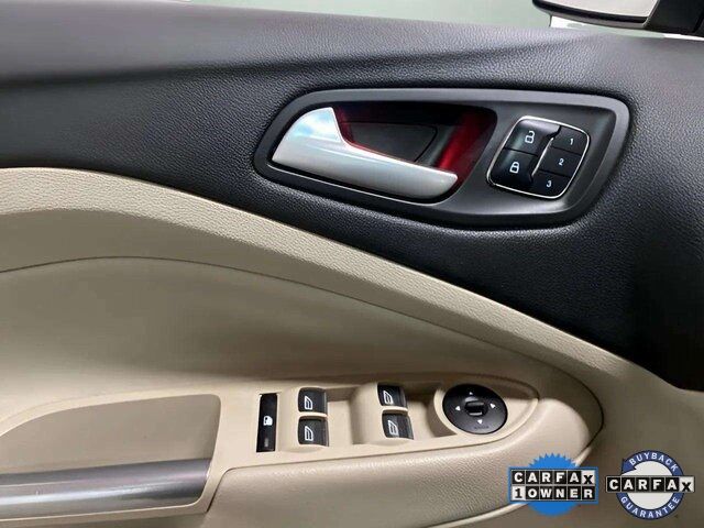 2015 Ford Escape Titanium photo 29