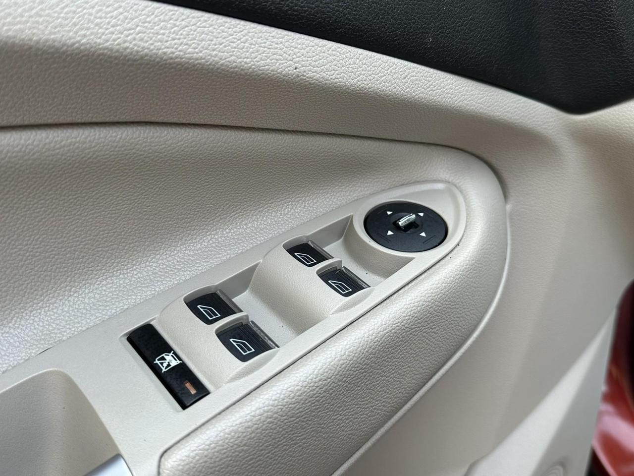 2015 Ford Escape Titanium Richmond Hill NY