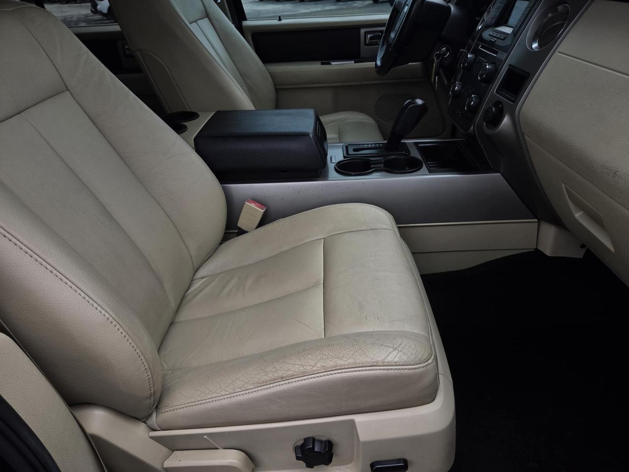 2015 Ford Expedition 2WD 4dr XLT Beeville TX