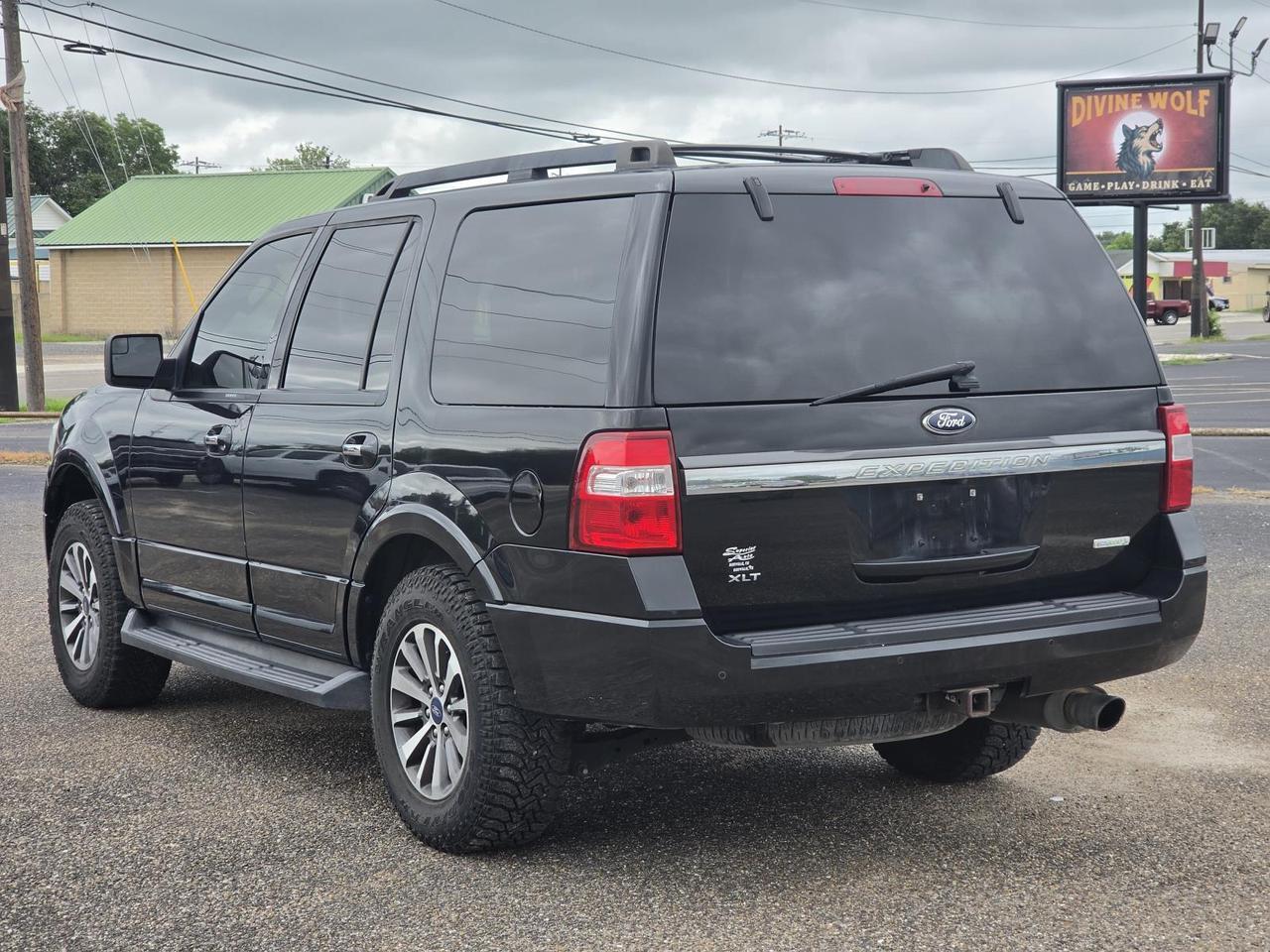 2015 Ford Expedition 2WD 4dr XLT Beeville TX