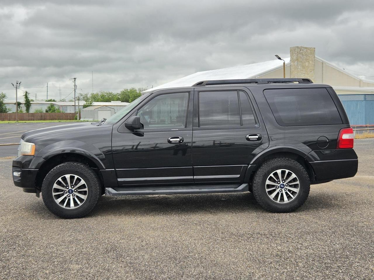2015 Ford Expedition 2WD 4dr XLT Beeville TX