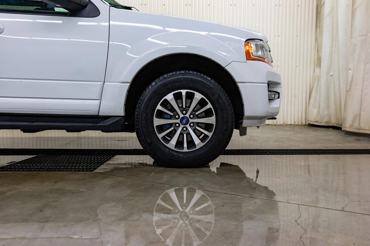 2015 Ford Expedition 4x4 XLT 3rd Row BCam Red Deer AB