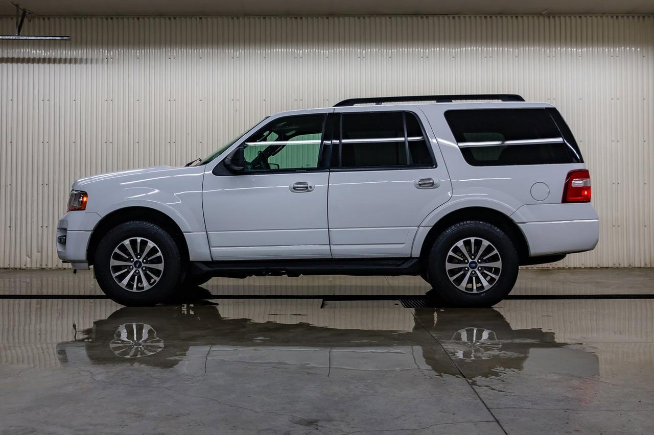 2015 Ford Expedition 4x4 XLT 3rd Row BCam Red Deer AB