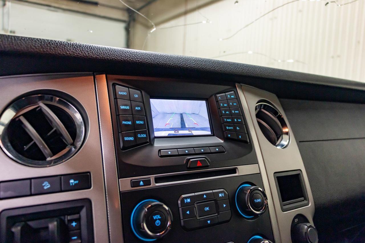 2015 Ford Expedition 4x4 XLT 3rd Row BCam Red Deer AB